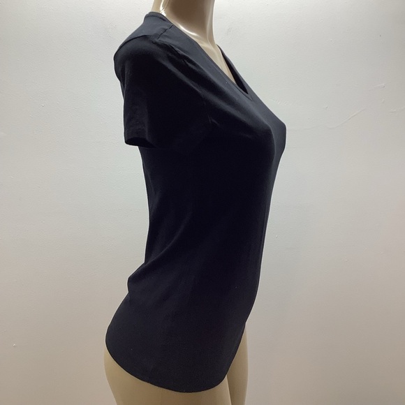 Primark Size Small Black Short Sleeve V-Neck Tee. Preloved - Picture 2 of 6